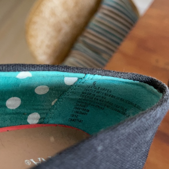 Classic black canvas espadrilles wedges, excellent condition  sz 6 - Picture 3 of 5